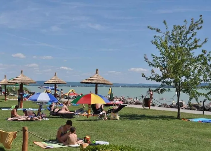 In - Balaton 19622 Ferienhaus Révfülöp